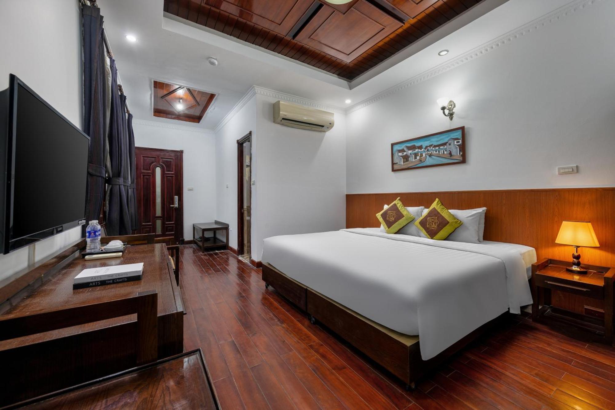 Hotel Posh Boutique 3*